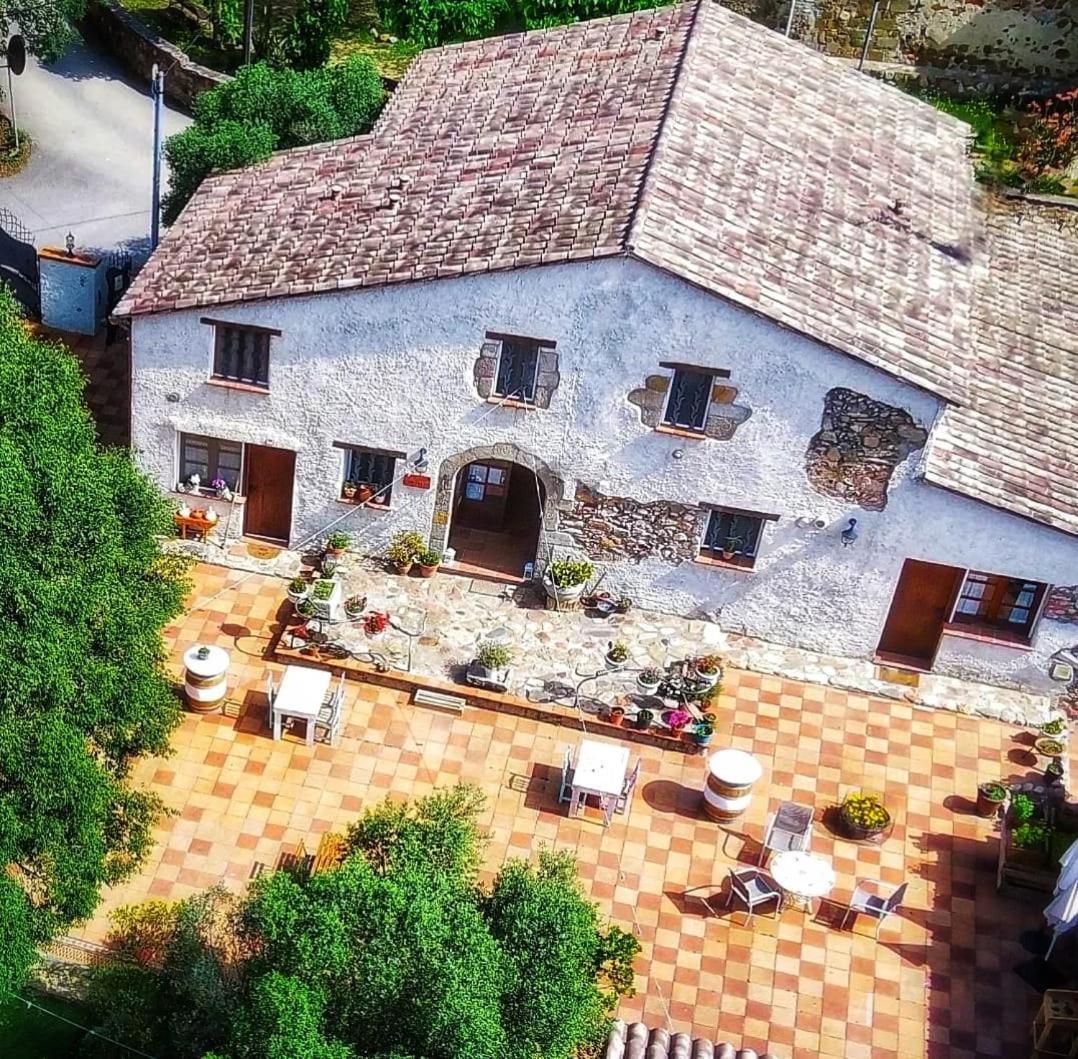 Masia Can Felip B&B Llinars del Valles Exterior photo